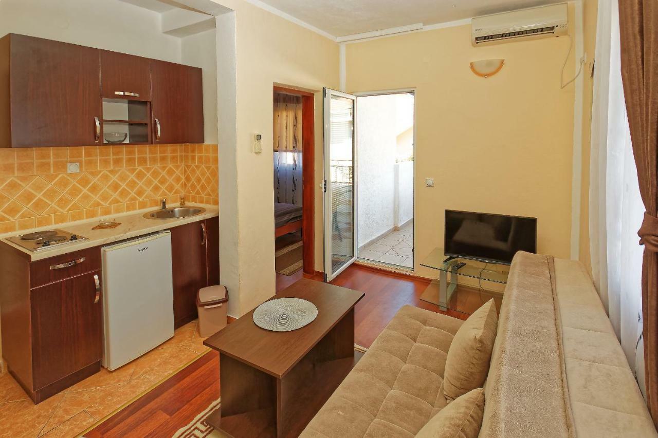 Apartments Ajla ウトイェハ エクステリア 写真
