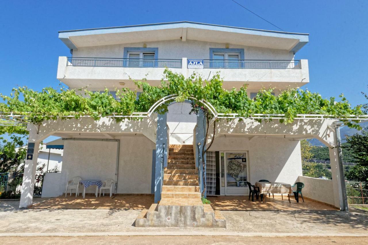 Apartments Ajla ウトイェハ エクステリア 写真