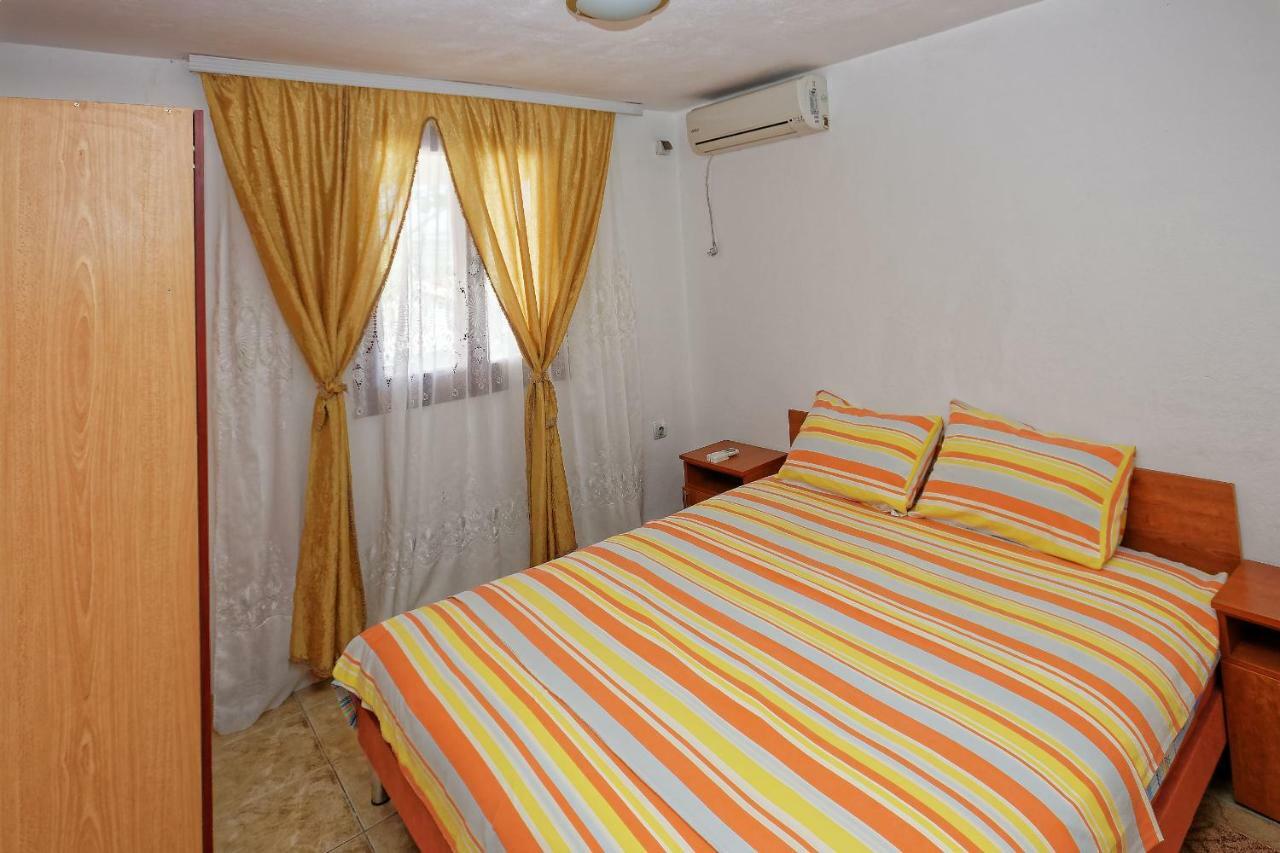 Apartments Ajla ウトイェハ エクステリア 写真